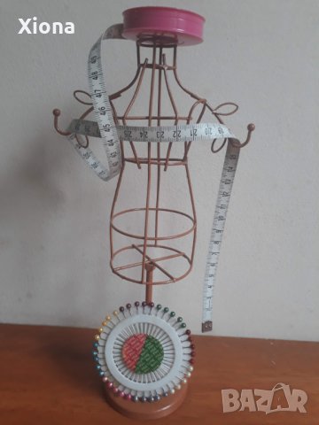 Нови неизползвани шивашки карфици/топлийки с перлени глави