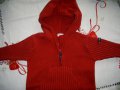 Червен пуловер с качулка, снимка 3