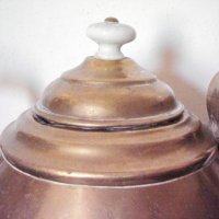 Стар чайник от месинг, снимка 2 - Антикварни и старинни предмети - 24737389