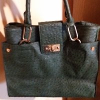 Дам.чанта-"Orsay"-/ест.щраусова кожа/-тъм.зелен. Закупена от Италия., снимка 1 - Чанти - 19775133