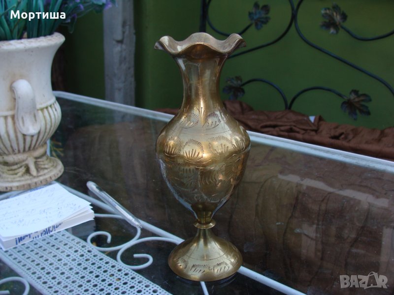 Масивна гравирана бронзова ваза , снимка 1