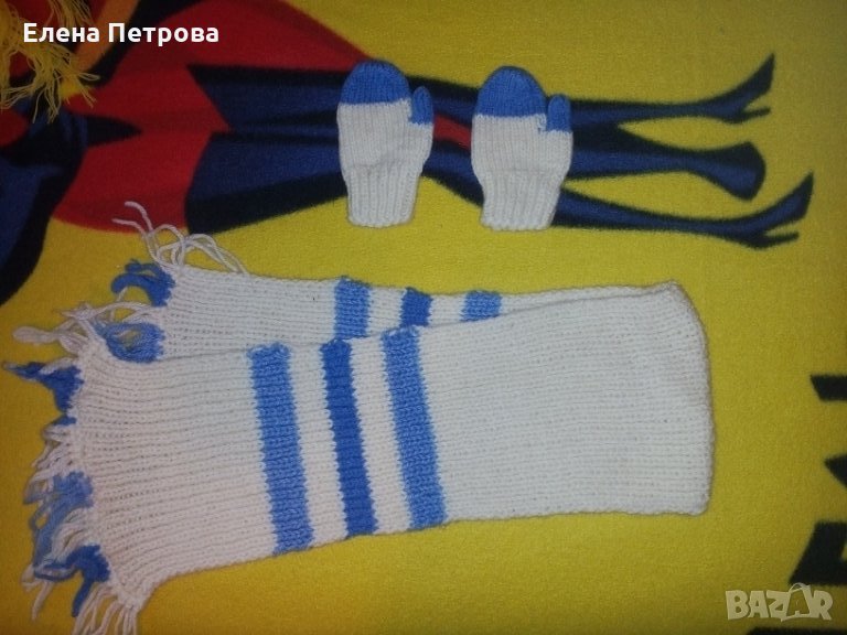 Бебешки комплект ръкавички и шал ръчно плетени, снимка 1