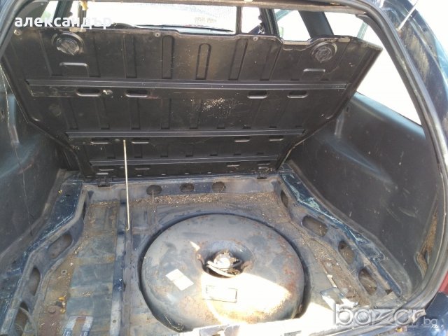 ФОРД ЕСКОРТ 1,6 90К ИЖЕКЦИОН-НА ЧАСТИ, снимка 5 - Автомобили и джипове - 20823272