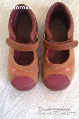 обувки Кларкс, снимка 1 - Детски маратонки - 19366180
