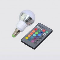 RGB LED ЛАМПА , КРУШКА С ДИСТАНЦИОННО УПРАВЛЕНИЕ E14 цокъл 5W - 220 V В РАЗЛИЧНИ ЦВЕТОВЕ - СРЕБРИСТА, снимка 1 - Крушки - 22645901