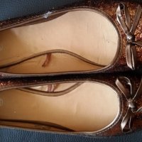 Брокатени кафеви балеринки-Нови!, снимка 1 - Дамски ежедневни обувки - 21472342