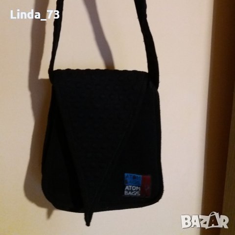 Дам.чанта-/неопрен/-"ATOM BAGS"-черна. Закупена от Италия., снимка 1