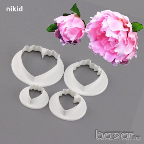 сет 4 малки божур божури пластмасови резци за украса торта резец форма