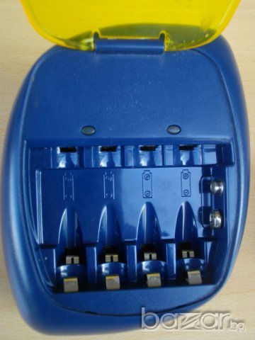Зарядно за акумулаторни батерии ''VARTA - Type 57063'', снимка 2 - Оригинални батерии - 7832787