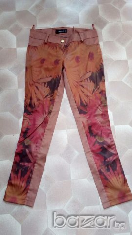 Дамски панталон флорални мотиви, снимка 2 - Панталони - 18280360