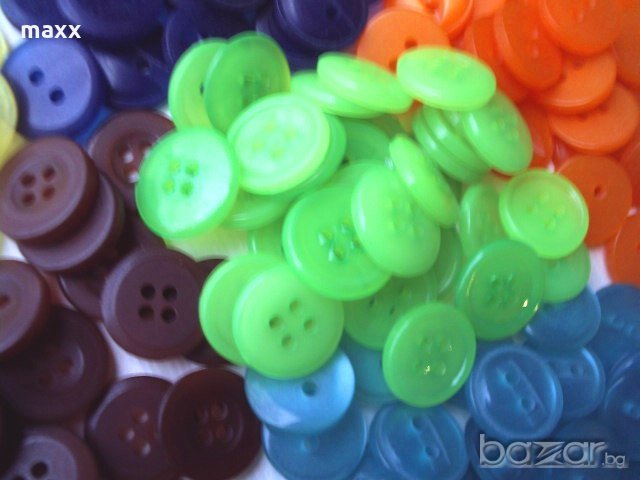 Копчета пластмаса 20 мм с 4 дупки , снимка 15 - Други - 21274986