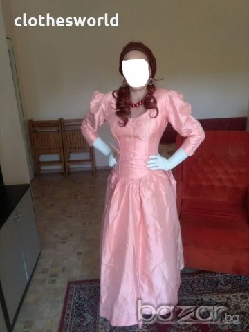 Бална рокля във викториански стил в коралов цвят, снимка 1 - Рокли - 11690435