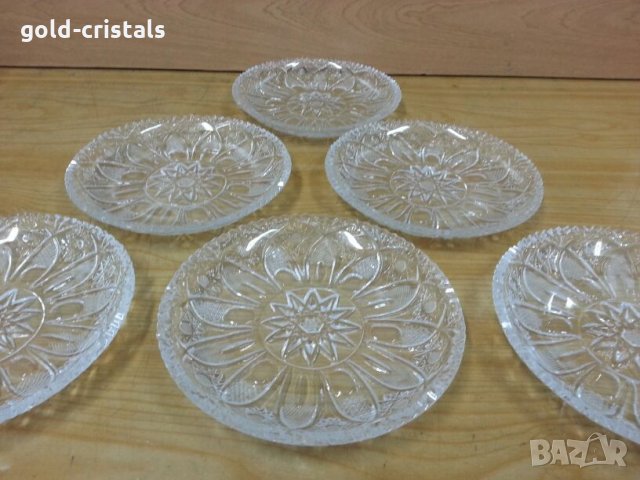 Ретро кристални чинии  български, снимка 1 - Антикварни и старинни предмети - 25501568