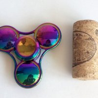 Малък Метален Спинър Tri Hand Finger Spinner Fidget , снимка 2 - Други игри - 18740065