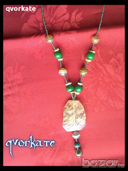 Колие с плочка, снимка 1