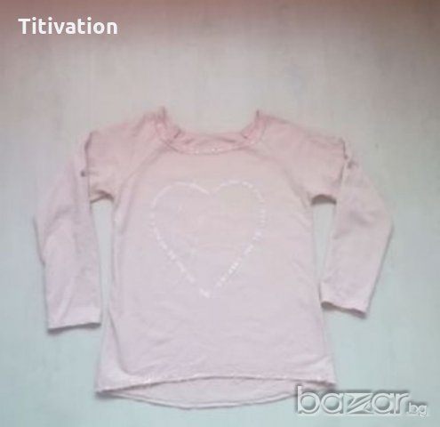 Блуза със сърце, снимка 1 - Блузи с дълъг ръкав и пуловери - 21216816
