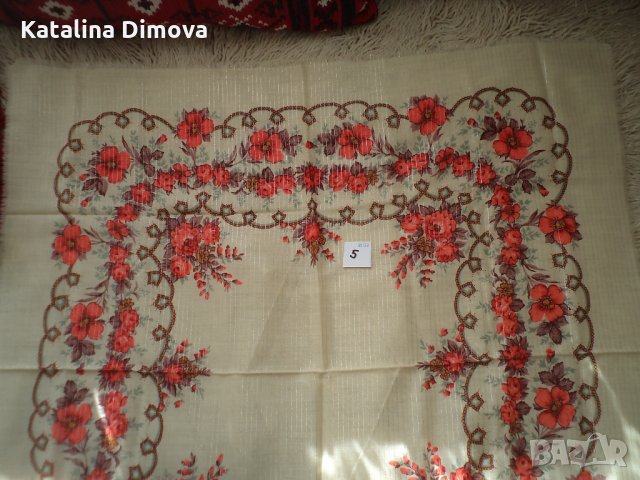 Продавам шалове, красиви, квадратни,нови, снимка 6 - Шапки - 23075590