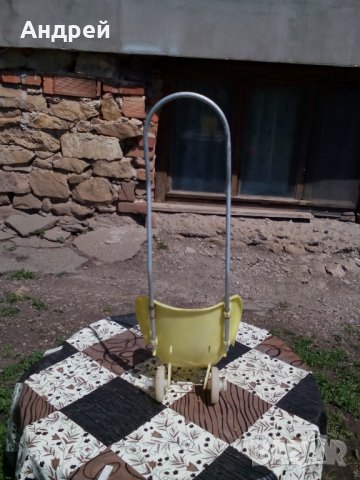 Стара детска количка за кукли, снимка 4 - Антикварни и старинни предмети - 25336991