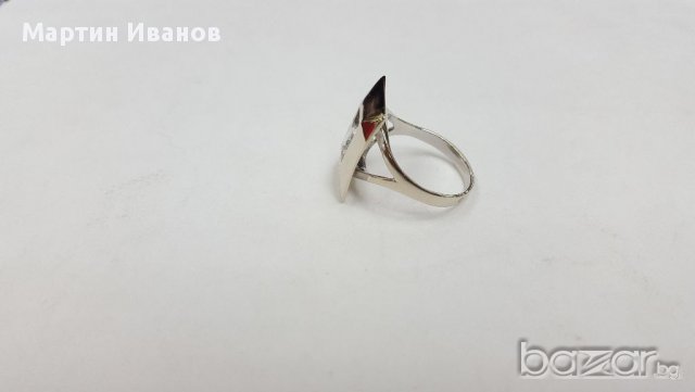 Златен пръстен-бяло злато, снимка 5 - Пръстени - 18033646
