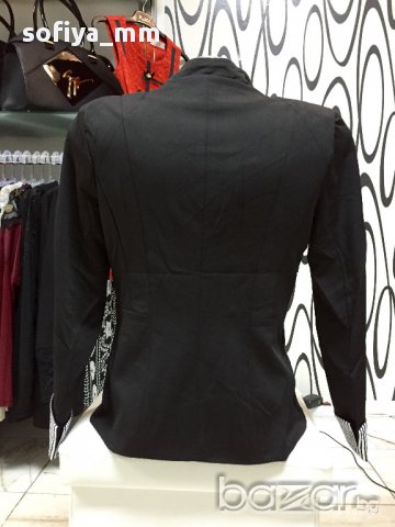 Дамско Сако, снимка 2 - Сака - 11977370