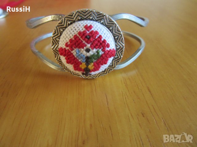 Ръчнобродирани бижута с българска шевица, снимка 4 - Бижутерийни комплекти - 26168756