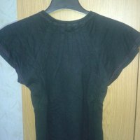 черна тениска, снимка 2 - Тениски - 22458439