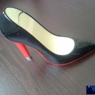Запалка във формата на дамска обувка, снимка 7 - Запалки - 7384844