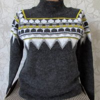 Пуловер, снимка 1 - Блузи с дълъг ръкав и пуловери - 25783012