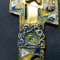 Антикварен бронзов кръст с позлата и емайл/Царска Русия/1850 год., снимка 16 - Антикварни и старинни предмети - 22472597