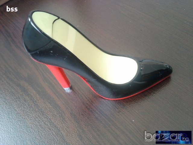 Запалка във формата на дамска обувка, снимка 7 - Запалки - 7384844