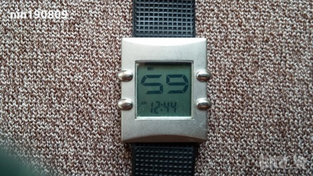 Часовник Miriale, снимка 1 - Други - 22139580