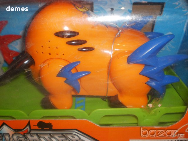 Биещи се бикове-механизирана детска играчка, нова , снимка 3 - Музикални играчки - 16846504