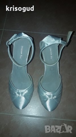 Елегентни официални сатенени обувки, НОВИ! Номер: 38