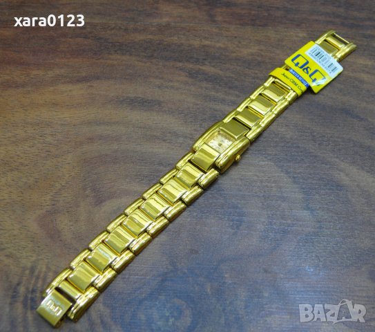 Дамски часовник Q&Q GE65-010, снимка 5 - Дамски - 25878154