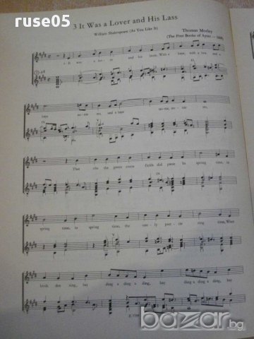 Книга "English Renaissance Songs for voice and guitar"-28стр, снимка 3 - Специализирана литература - 15845838