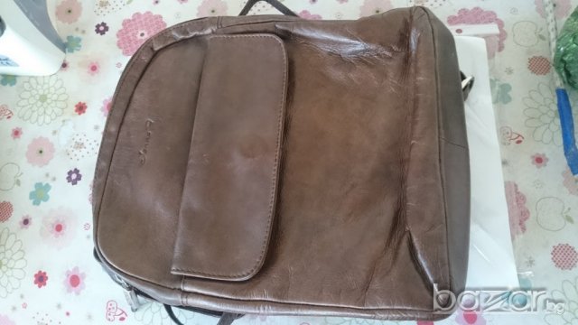 чанта естествена кожа тип раничка