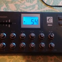 M Audio Evolution X-Session USB MIDI Control Surface , снимка 1 - Ресийвъри, усилватели, смесителни пултове - 20248882