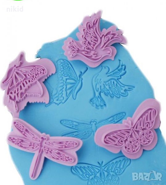 4 бр. форми насекоми пеперуда птичка за украса фондан торта резци 3д формички пластмаса, снимка 1