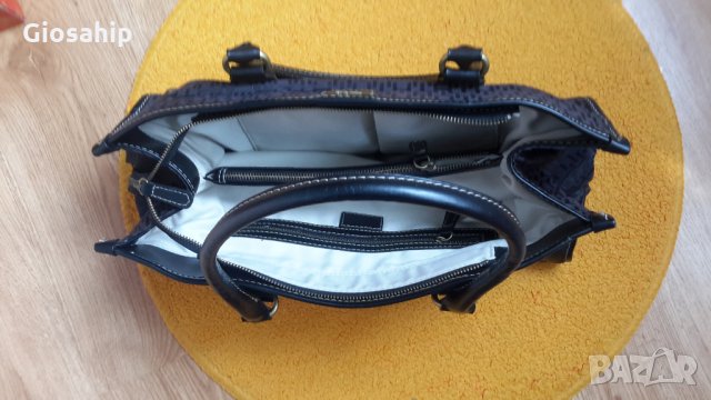 Дамска чанта Tommy Hilfiger и Ecco, снимка 5 - Чанти - 24919869