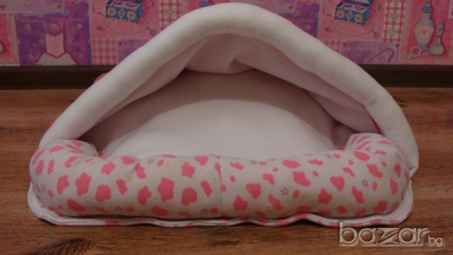 Легло,постелка, чувалче за сгушване на куче, коте, домашен любимец