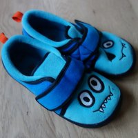 нови пантофи Clarks, 29ти номер, снимка 1 - Бебешки обувки - 20282590