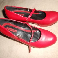 Дамски червени обувки Riccardo Farini, снимка 3 - Дамски ежедневни обувки - 25506821