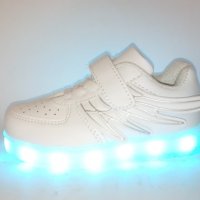 Детски маратонки светещи- LED с USB ЗАРЯДНО., снимка 1 - Детски маратонки - 19125357