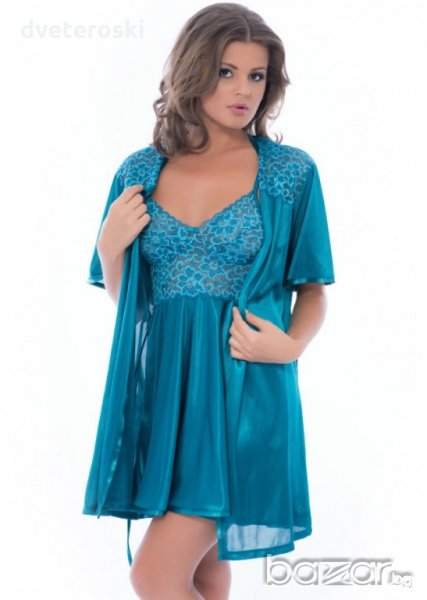 Комплект нощничка с халатче, снимка 1