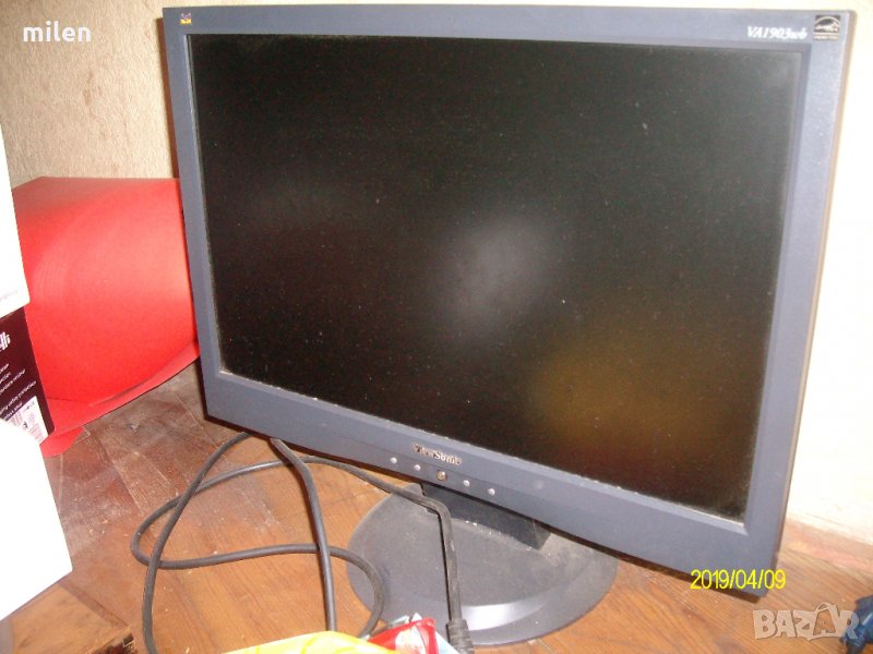 Монитор WIEVSONIC-19", снимка 1