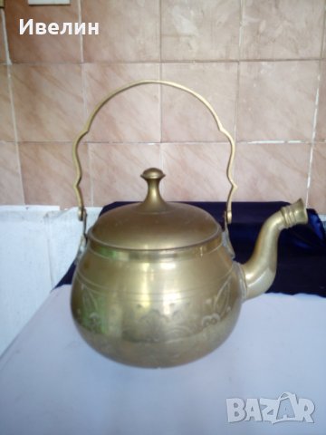 стар бронзов чайник, снимка 1 - Антикварни и старинни предмети - 22386263