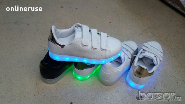 светещи кецки