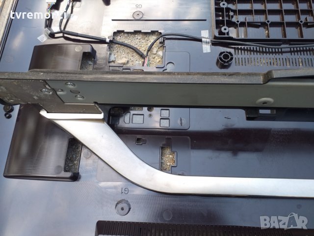 TV стойка SAMSUNG UE40ES8000 , снимка 2 - Стойки, 3D очила, аксесоари - 26125551