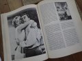 уникална старинна книга с Филмите на Мерилин Монро, снимка 3
