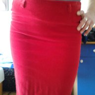 страхотна наситено червена елегантна пола, снимка 1 - Поли - 8777209